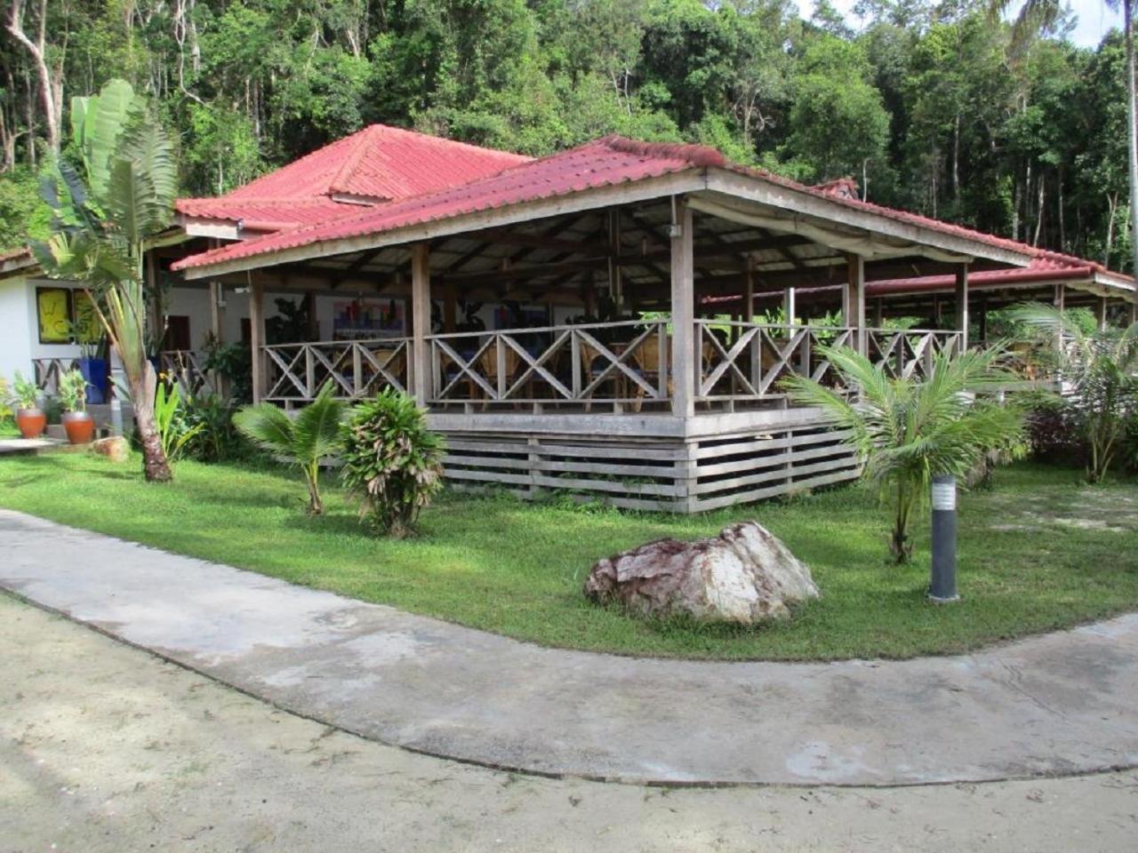 Saracen Bay Resort Koh Rong Sanloem Exterior photo
